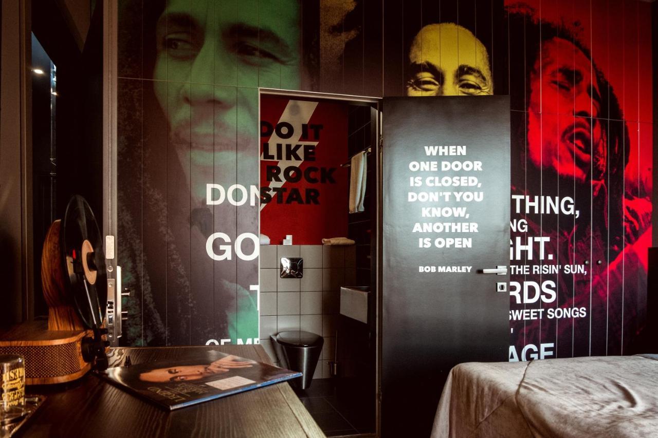 Design-hotel Rooms&Rumors Odessa Buitenkant foto